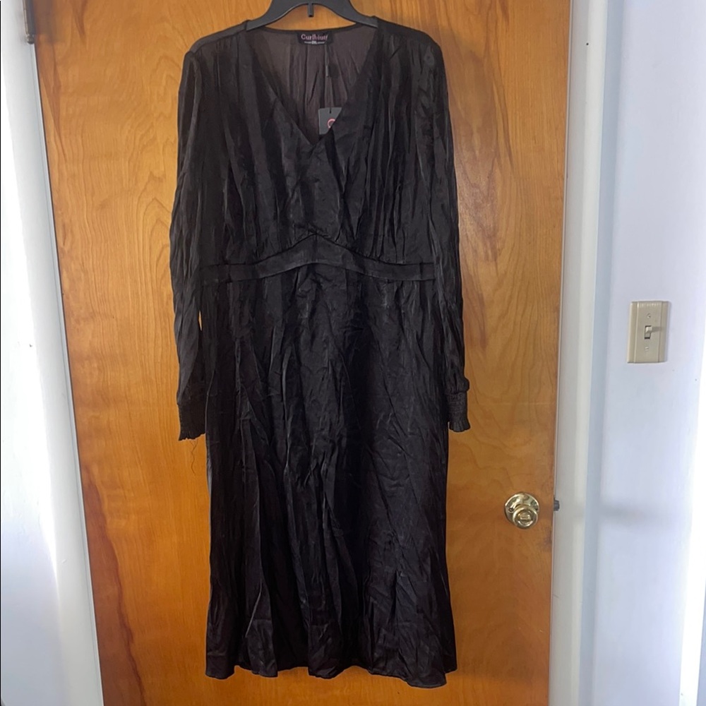 Elegant Black Satin Feel Midi Dress
